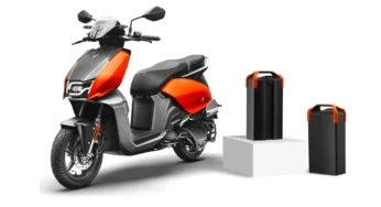 Hero Vida V1 Electric Scooter की कीमत में भारत में 25,000 रुपये की भारी कटौती हुई है।